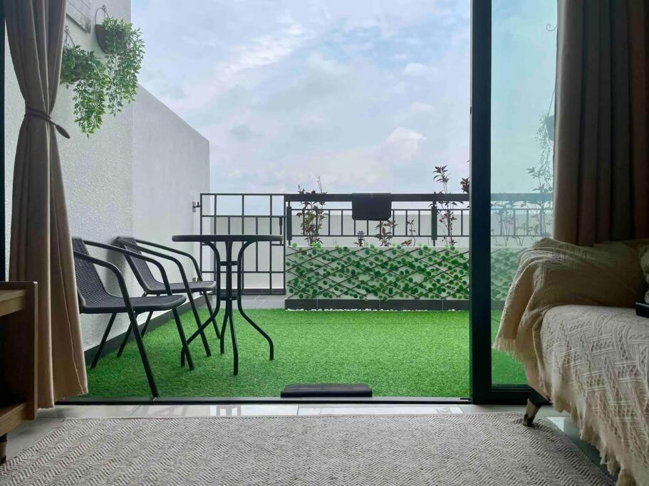 Apartment The Horizon @ - Cozy With Balcony Patio Ipoh