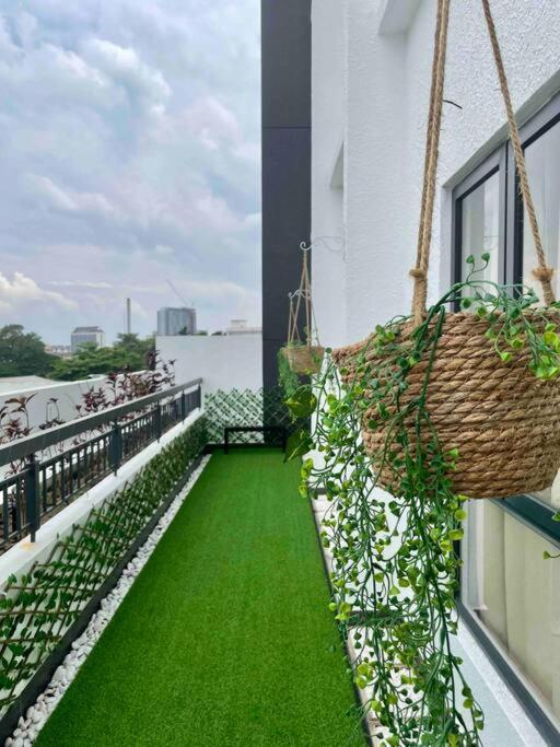 Apartment The Horizon @ - Cozy With Balcony Patio *