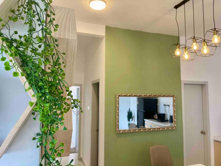 The Horizon @ - Cozy With Balcony Patio Apartment *