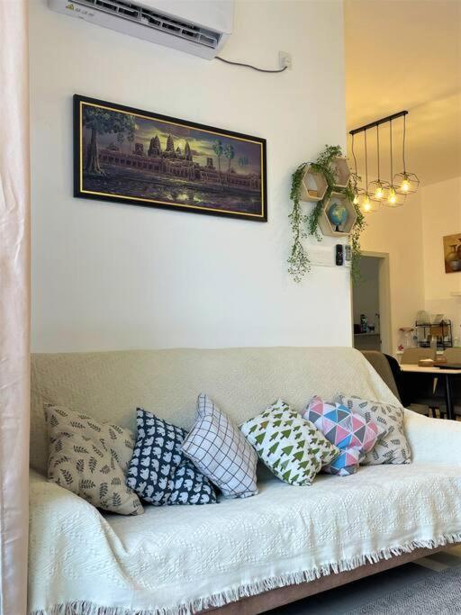 Apartment The Horizon @ - Cozy With Balcony Patio *