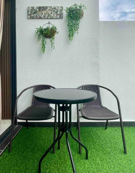 The Horizon @ - Cozy With Balcony Patio Apartment Ipoh