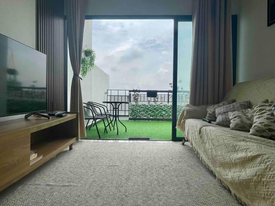 The Horizon @ - Cozy With Balcony Patio *