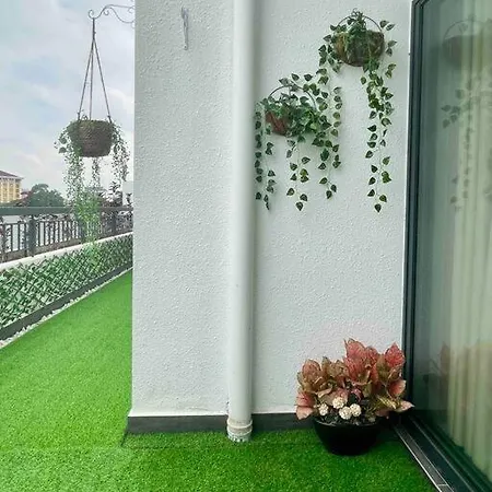 The Horizon @ Ipoh - Cozy Condo With Balcony Patio Exterior photo